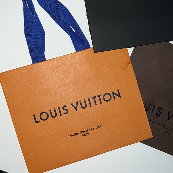 3 pcs assorted Chanel Louis Vuitton paper shopping gift bag packing storage auth - Picture 2 of 7